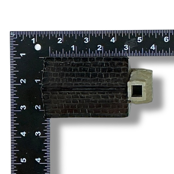 Vintage Avon Log Cabin Empty Wild Country Aftershave Glass Bottle Collectible - Picture 2 of 16